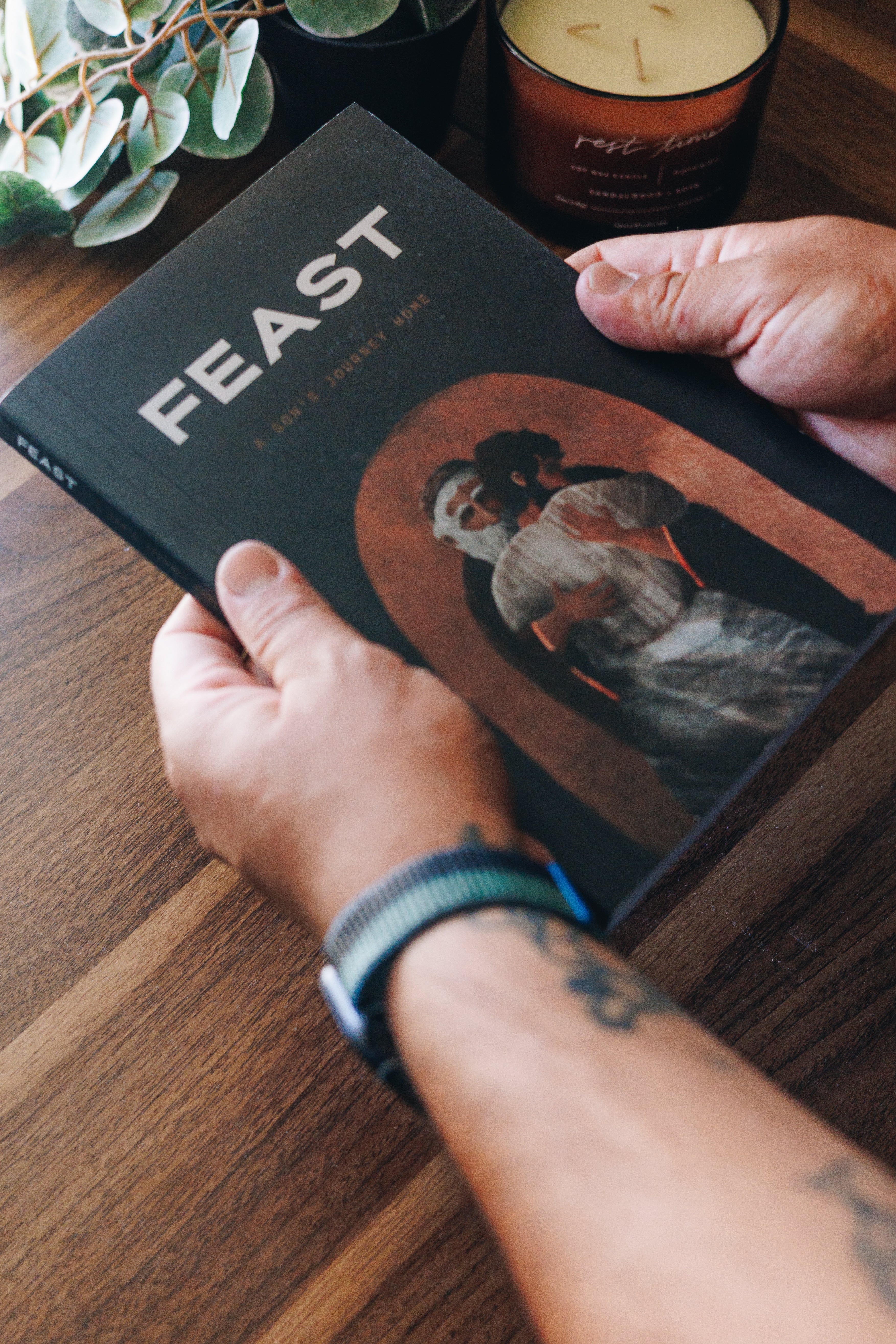 Feast: A Men's Devotional for Advent