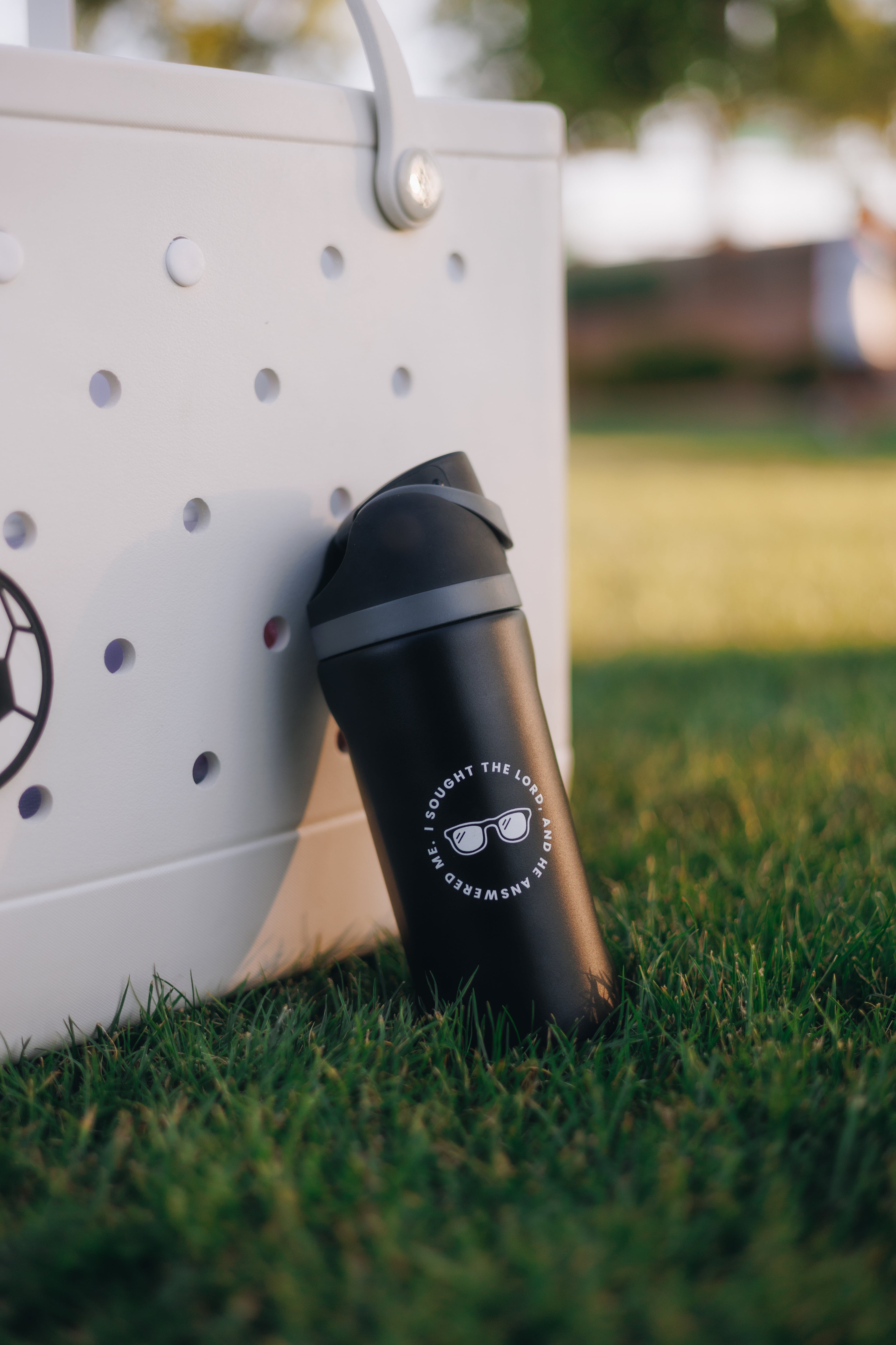 I Sought the Lord Black Kids Water Bottle