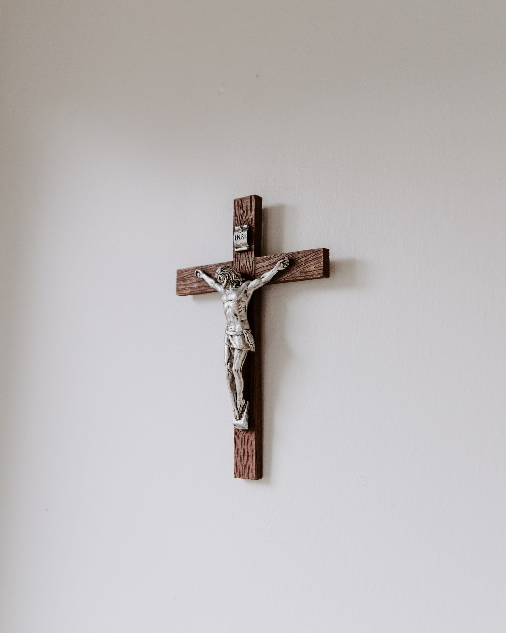 Wall Crucifix // 8 inch
