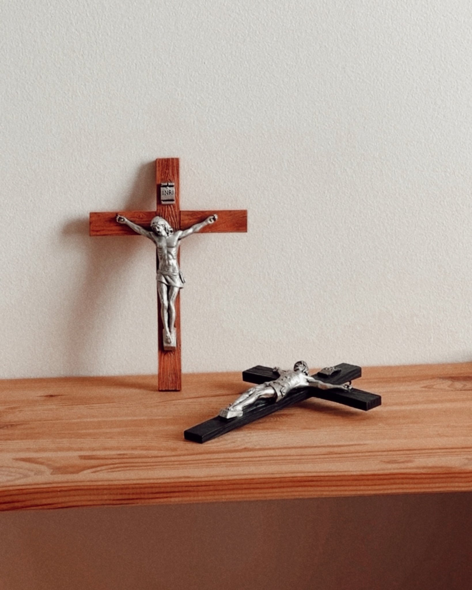 Wall Crucifix // 8 inch